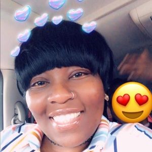 Meet your Posher, Crystal